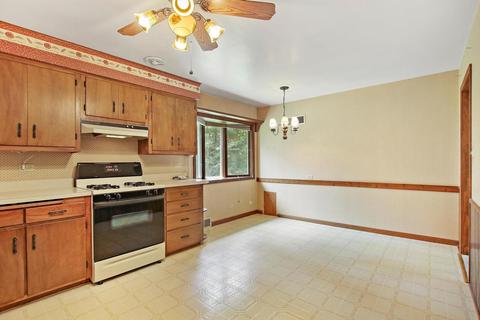 265 Edgewood Dr, Algonquin, IL 60102 photo 9