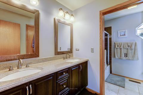 1900 Maple Glen Dr, Plainfield, IL 60586 photo 23