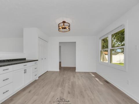 406 E Odell St, Gardner, IL 60424 photo 9