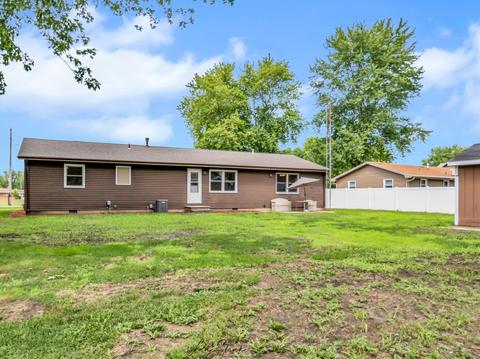 406 E Odell St, Gardner, IL 60424 photo 21