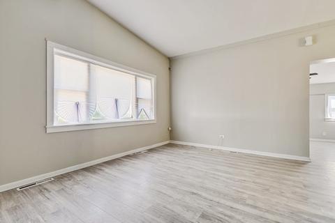 15260 Parkside Dr, Markham, IL 60428 photo 4