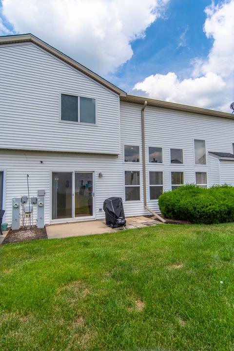 7004 Creekside Dr, Plainfield, IL 60586 photo 4