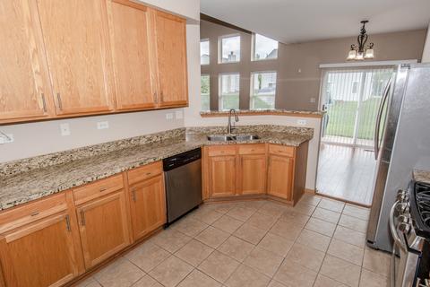 7004 Creekside Dr, Plainfield, IL 60586 photo 8