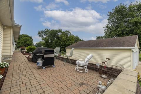 204 Hilltop Ave, Mchenry, IL 60050 photo 4