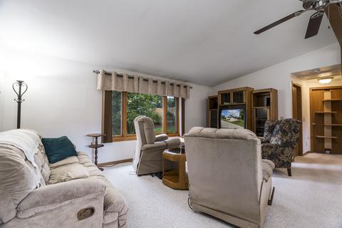 204 Hilltop Ave, Mchenry, IL 60050 photo 9