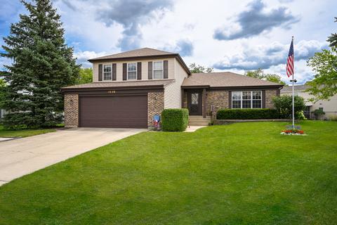 1820 Jasper Ct, Wheaton, IL 60189 photo 1