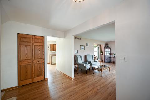 1820 Jasper Ct, Wheaton, IL 60189 photo 5