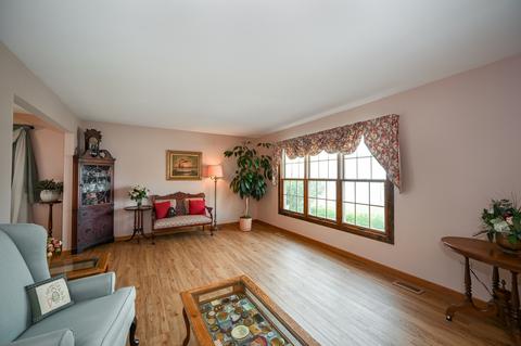 1820 Jasper Ct, Wheaton, IL 60189 photo 6