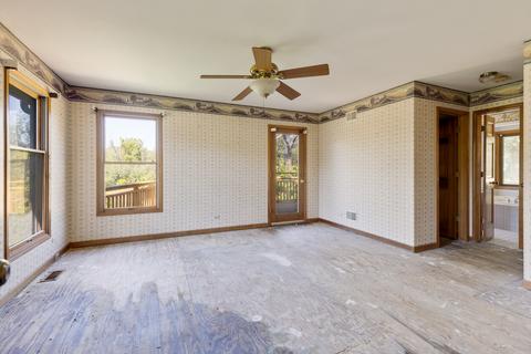 75 Sherwood Rd, Elgin, IL 60120 photo 13