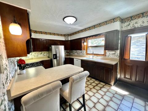 470 N 4th Ave, Des Plaines, IL 60016 photo 10
