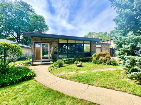 470 N 4th Ave, Des Plaines, IL 60016 photo 1