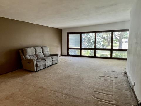 470 N 4th Ave, Des Plaines, IL 60016 photo 4