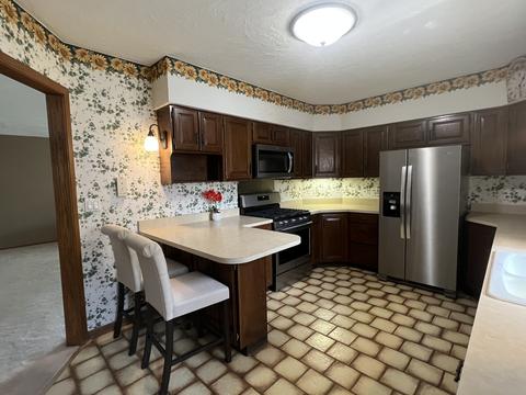 470 N 4th Ave, Des Plaines, IL 60016 photo 8