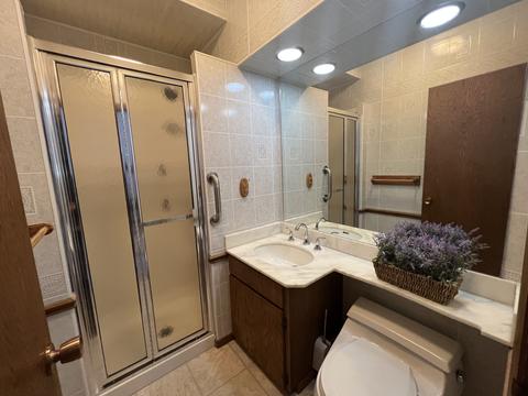 470 N 4th Ave, Des Plaines, IL 60016 photo 7