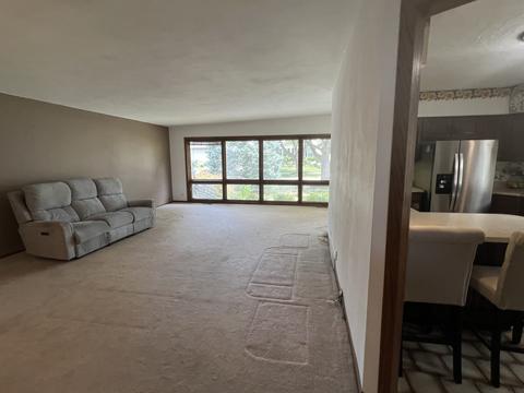 470 N 4th Ave, Des Plaines, IL 60016 photo 3