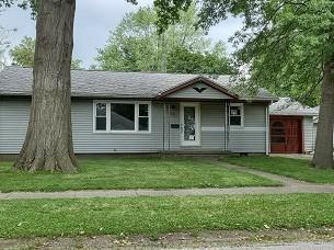 823 Sunset Dr, Sullivan, IL 61951 photo 1