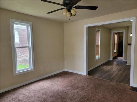 112 Jackson St, Sullivan, IL 61951 photo 6