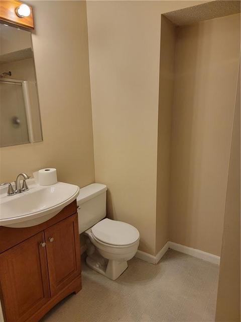 930 Pine Hill Dr, Decatur, IL 62521 photo 22