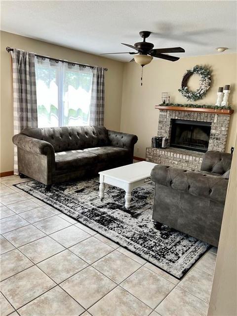 930 Pine Hill Dr, Decatur, IL 62521 photo 8