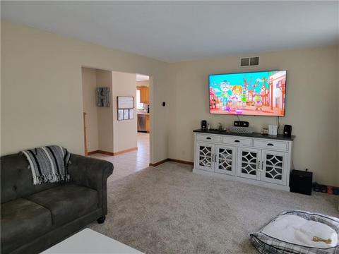 930 Pine Hill Dr, Decatur, IL 62521 photo 9