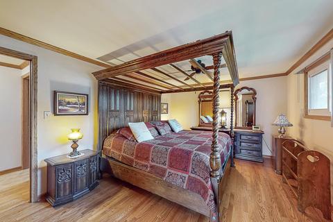 339 Munroe Cir, Des Plaines, IL 60016 photo 24