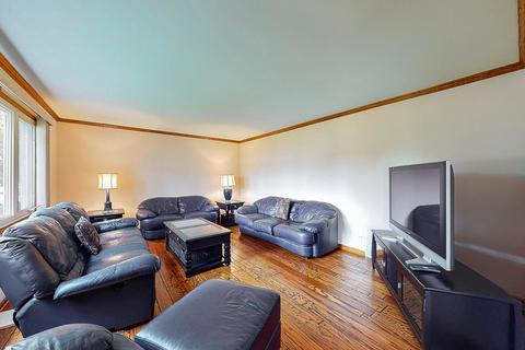 339 Munroe Cir, Des Plaines, IL 60016 photo 9