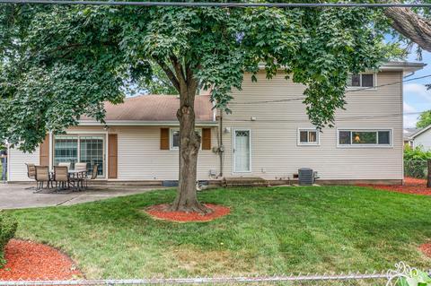 339 Munroe Cir, Des Plaines, IL 60016 photo 30