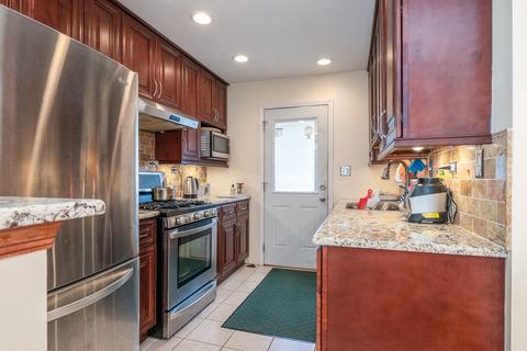 388 Marvin Pl, Wheeling, IL 60090 photo 6