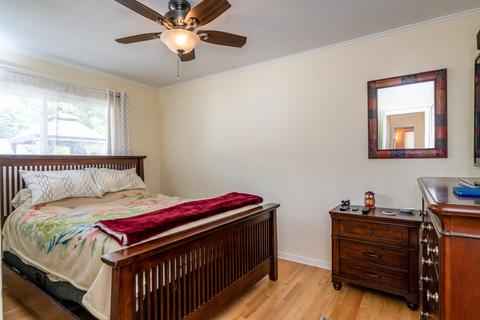 388 Marvin Pl, Wheeling, IL 60090 photo 13