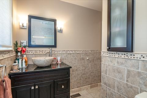 388 Marvin Pl, Wheeling, IL 60090 photo 11
