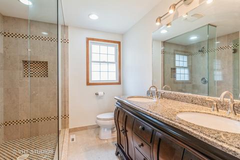 368 Debra Dr, Des Plaines, IL 60016 photo 9