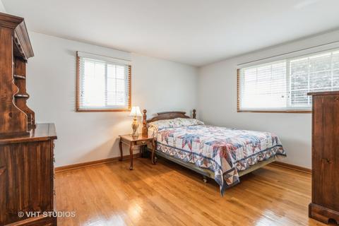 368 Debra Dr, Des Plaines, IL 60016 photo 11