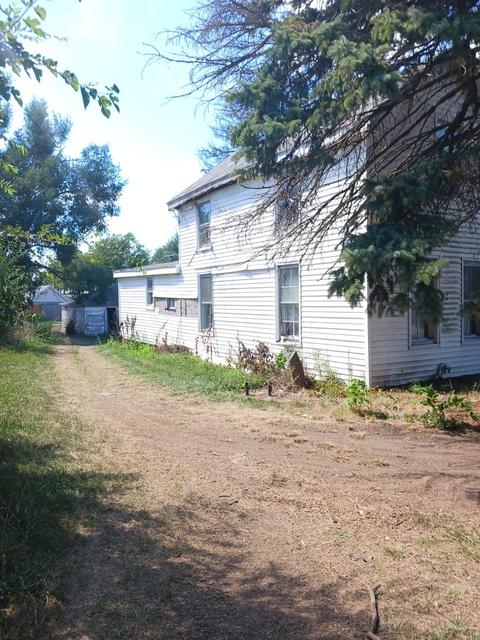 201 S Ames, Cabery, IL 60919 photo 4
