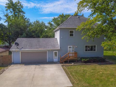 703 E Main St, Cornell, IL 61319 photo 1