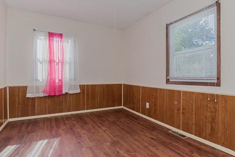 703 E Main St, Cornell, IL 61319 photo 13