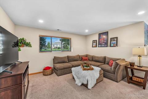 2116 Concord Dr, Mchenry, IL 60050 photo 23