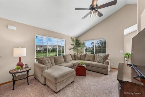 2116 Concord Dr, Mchenry, IL 60050 photo 4