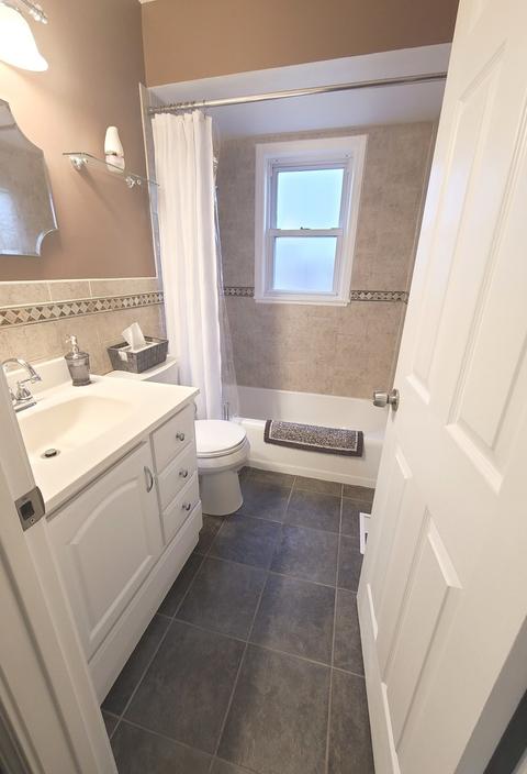 625 Ash Rd, Hoffman Estates, IL 60169 photo 16