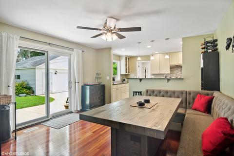 625 Ash Rd, Hoffman Estates, IL 60169 photo 14