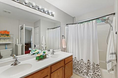 3327 Rosecroft Ln, Naperville, IL 60564 photo 19