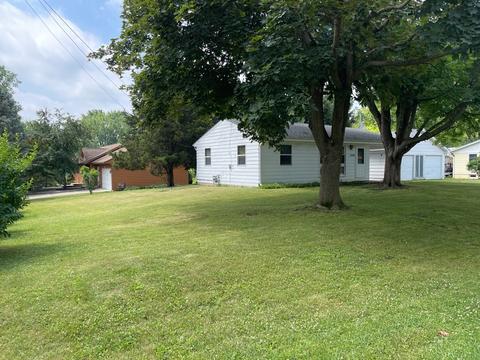 1209 Sunset Dr, Holiday Hills, IL 60051 photo 4