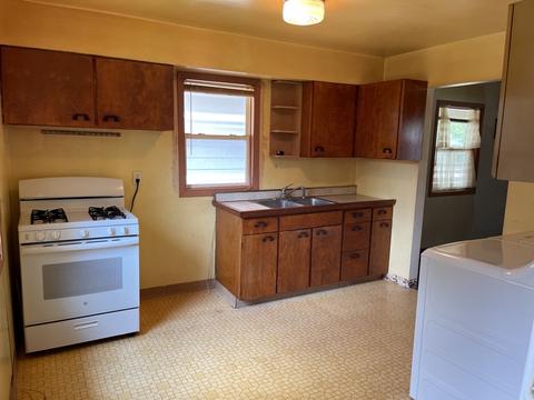 1209 Sunset Dr, Holiday Hills, IL 60051 photo 10