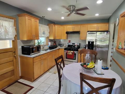 171 Lance Dr, Des Plaines, IL 60016 photo 12