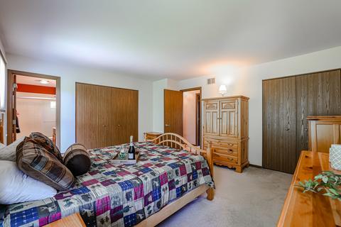 860 Roaring Brook Ln, Algonquin, IL 60102 photo 17