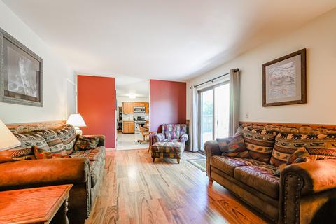 860 Roaring Brook Ln, Algonquin, IL 60102 photo 13