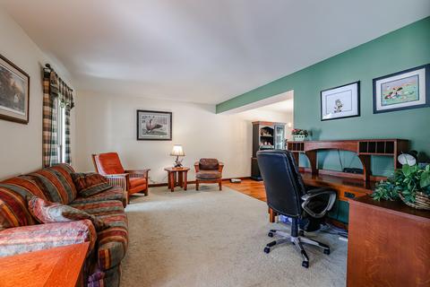 860 Roaring Brook Ln, Algonquin, IL 60102 photo 4