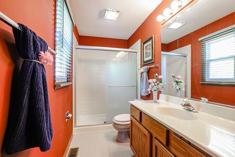 860 Roaring Brook Ln, Algonquin, IL 60102 photo 18