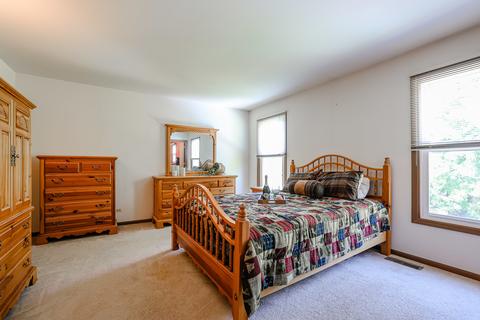 860 Roaring Brook Ln, Algonquin, IL 60102 photo 16