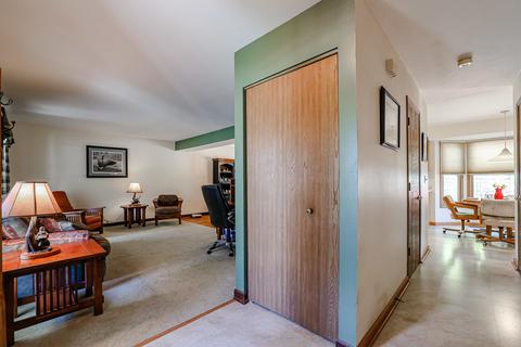 860 Roaring Brook Ln, Algonquin, IL 60102 photo 6