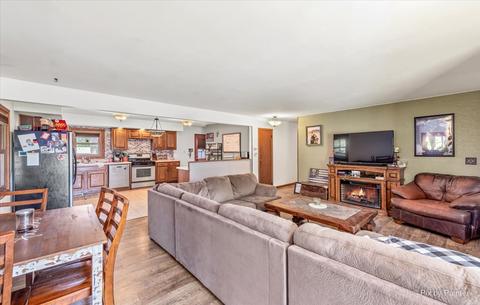 6107 E Mcgregor Rd, Byron, IL 61010 photo 3